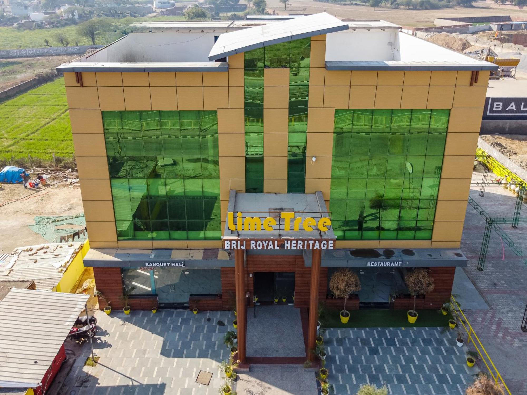 Lime Tree Hotel And Banquet Vrindāvan Exterior foto
